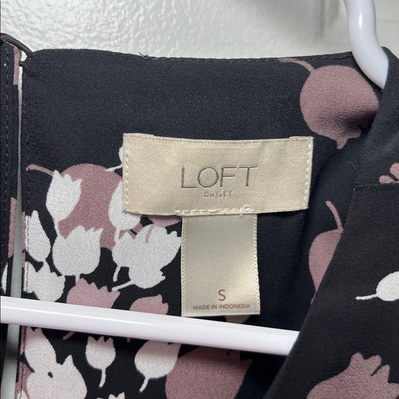 Loft Black Floral Cold Shoulder Long Sleeve Blouse Ruffle Size S - Picture 2 of 7